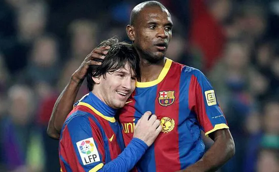 Messi nổi giận, Abidal sắp bị sa thải