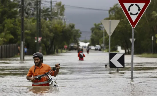 Australia đối mặt với bão lũ do mưa lớn nhất trong nhiều năm qua