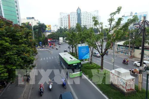 Hà Nội nghiên cứu bố trí làn đường dành riêng cho xe bus