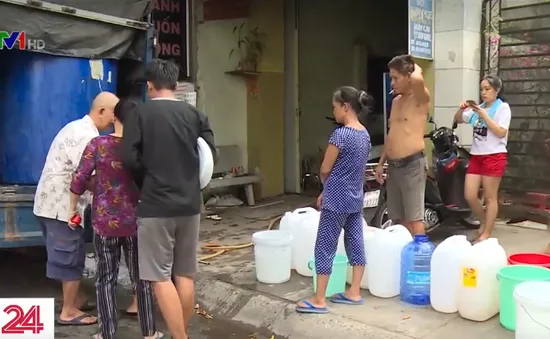 Hạn mặn bủa vây, người dân Bến Tre bị thiếu nước ngọt trầm trọng