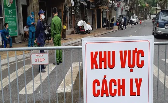 Dỡ bỏ lệnh cách ly phố Trúc Bạch, Hà Nội