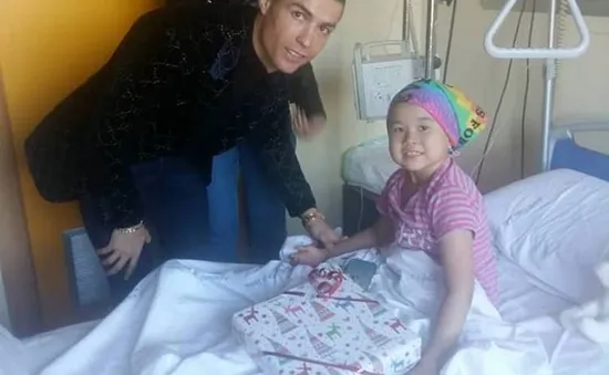 Cristiano Ronaldo tài trợ giường bệnh trị giá 1 triệu Bảng để chống COVID-19