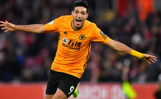 Man Utd chèo kéo chân sút hay nhất Wolves