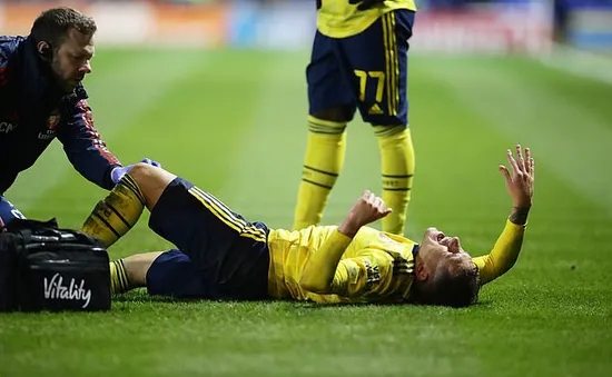 Sao sáng Arsenal đối mặt nguy cơ nghỉ hết mùa