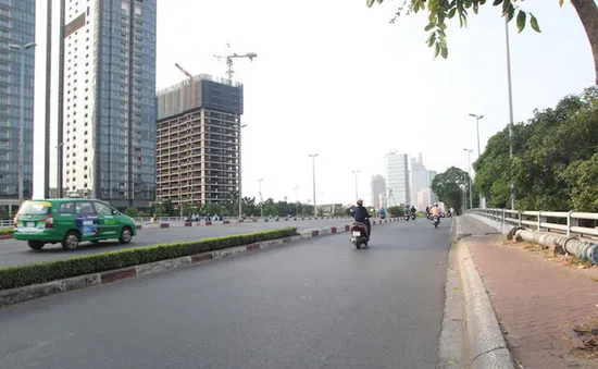 TP.HCM: Bố trí 200 xe taxi tham gia hỗ trợ vận chuyển cấp thiết về y tế