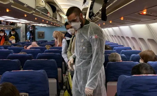 50 nhân viên của hãng hàng không Qantas và Jetstar nhiễm virus SARS-CoV-2