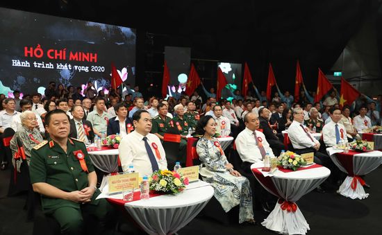 "Hồ Chí Minh - Hành trình khát vọng 2020" lan tỏa các điển hình học Bác, tạo động lực phát triển đất nước