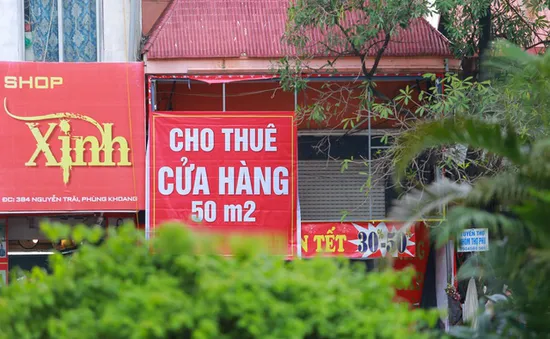 “Mặt tiền vàng” tại Hà Nội giảm 20% - 30% vẫn “ế khách”, không người thuê