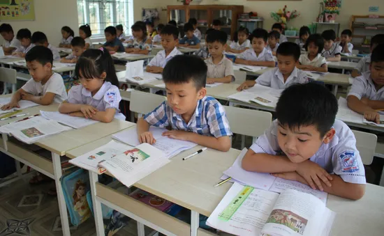 Hơn 50% phụ huynh Thủ đô đăng ký thành công cho con vào lớp 1 trong ngày đầu tuyển sinh trực tuyến