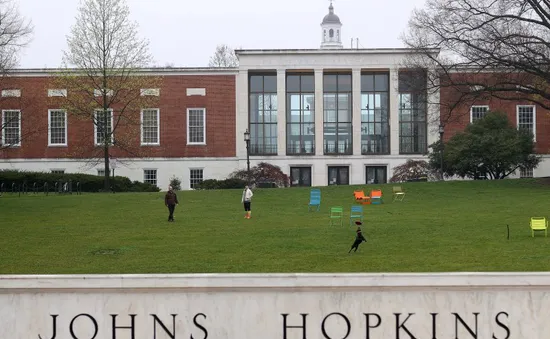 Đại học Johns Hopkins kiện chính sách mới của Mỹ đối với sinh viên quốc tế