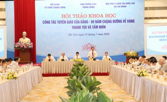 Cán bộ làm tuyên giáo phải vừa kiên định, trung thành vừa khoa học, trí tuệ