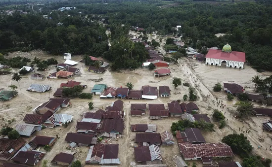 Lũ lụt gây thiệt hại nghiêm trọng tại Indonesia, ít nhất 36 người thiệt mạng