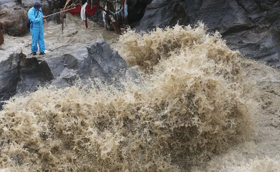 Lũ lụt và lở đất gây thiệt hại lớn tại Nepal, ít nhất 132 người thiệt mạng