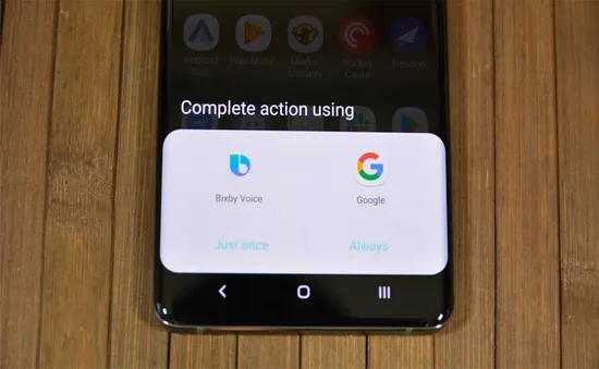 Trợ lý ảo Google Assistant sẽ thay thế Bixby trên các dòng máy của Samsung?