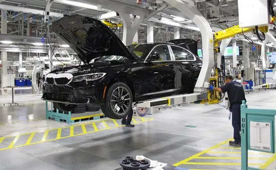 BMW tăng cường sản xuất xe điện