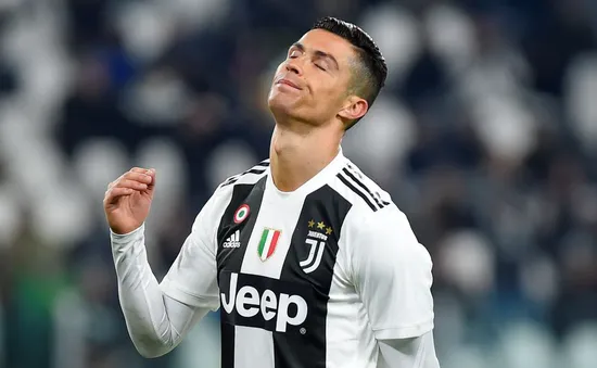 Ronaldo hết cơ hội giành Giày vàng châu Âu