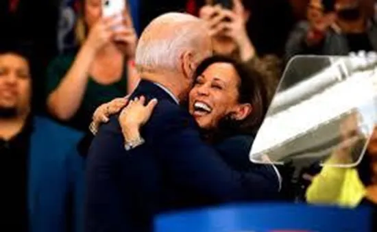 Ứng cử viên Tổng thống Joe Biden chọn bà Kamala Harris làm đối tác tranh cử