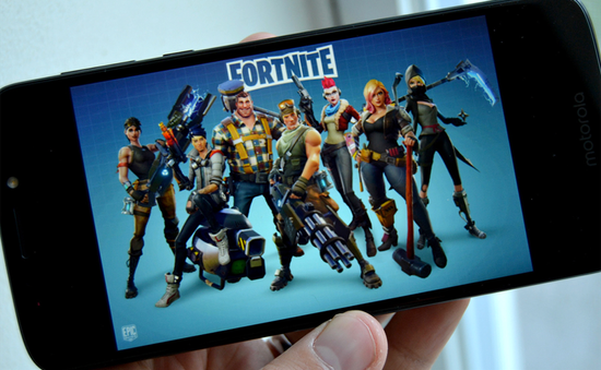 Nhà sản xuất Fortnite cáo buộc Apple "khơi mào" một cuộc chiến pháp lý