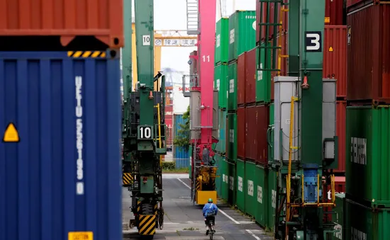 Xuất khẩu của Nhật Bản nối dài đà giảm