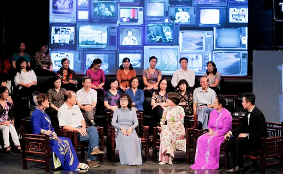 Quán thanh xuân: Bật ti vi - Tìm ký ức (20h40, VTV1)