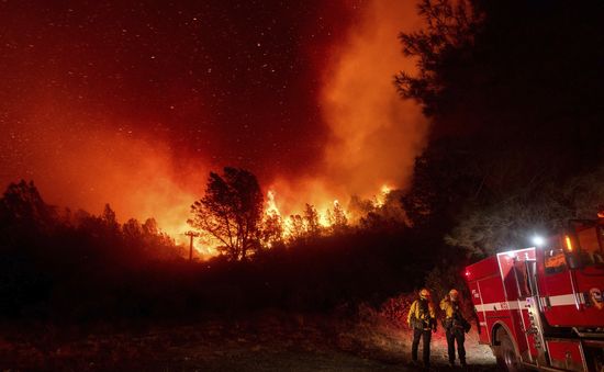 Cháy rừng dữ dội, bang California, Mỹ đóng cửa rừng quốc gia