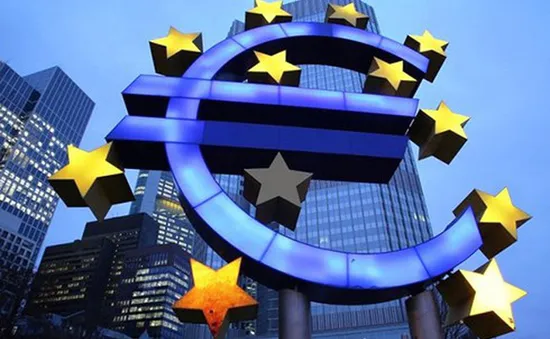 Eurozone đối mặt với nguy cơ suy giảm kép