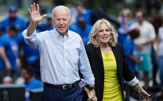 Ông Biden từ người "nghèo nhất quốc hội" trở thành triệu phú