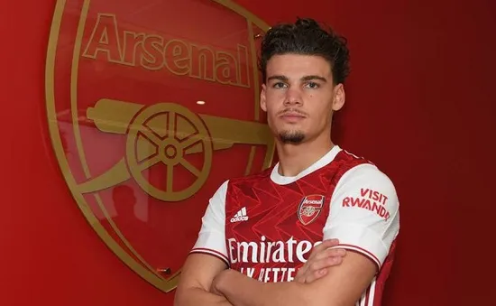 Omar Rekik gia nhập Arsenal