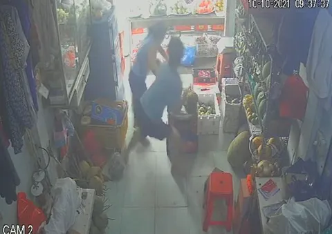 Sự thật clip "cả nhà tổ trưởng dân phố đánh người vì tiền trợ cấp"