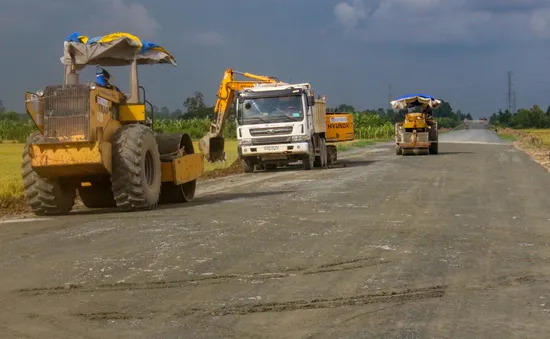 Bộ Xây dựng: Chi phí xây dựng vượt xa hạn mức ban đầu do dịch COVID-19