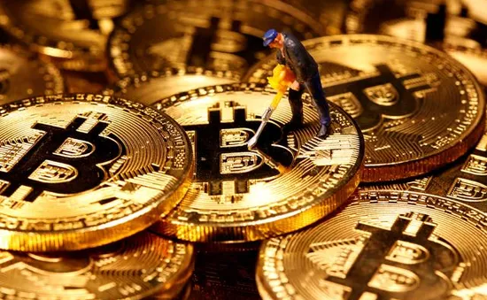 Bitcoin lao dốc mạnh, thị trường tiền số rực đỏ