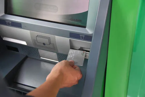 Đề xuất nới thời hạn chuyển đổi thẻ từ sang thẻ chip