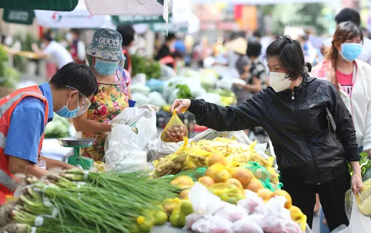 TP Hồ Chí Minh mở cửa gần hết kênh bán lẻ