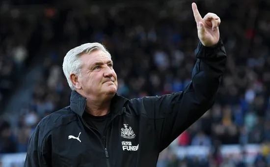HLV Steve Bruce lần đầu xuất hiện sau khi bị Newcastle United sa thải