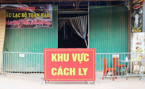 Hà Nội: Phát hiện hơn 20 F0 liên quan đến 1 quán cà phê