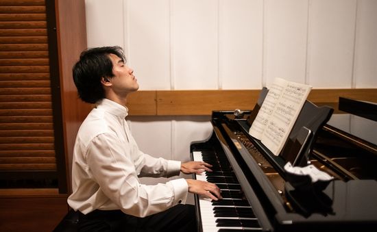 Nghệ sĩ dương cầm Bruce Liu: Thầy Đặng Thái Sơn giống người trong gia đình