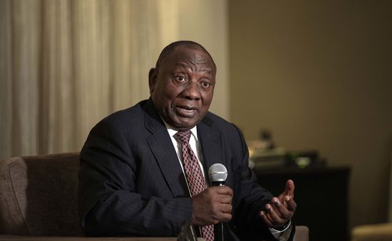 Tổng thống Nam Phi Cyril Ramaphosa mắc COVID-19 với các triệu chứng nhẹ