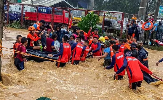 Philippines ban bố tình trạng thảm họa sau bão Rai, lở đất tại mỏ ngọc ở Myanmar