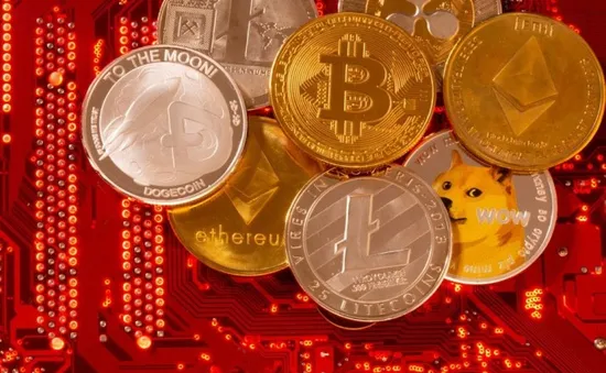 Bitcoin hay Ethereum sẽ “nhanh chân” chạm các ngưỡng kỷ lục mới trước?