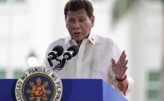 Tổng thống Philippines Duterte ký duyệt ngân sách kỷ lục gần 98,5 tỷ USD cho năm 2022