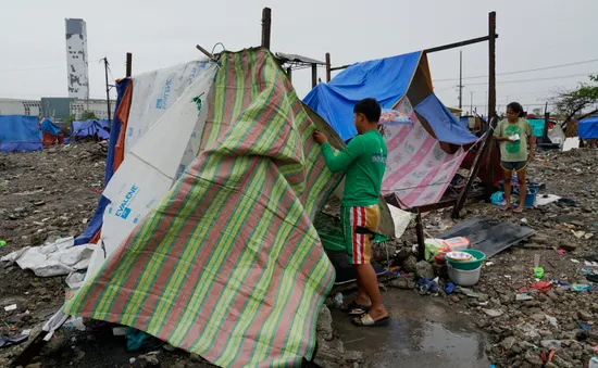 Số người thiệt mạng do cơn bão mạnh nhất năm Rai ở Philippines lên tới hơn 400