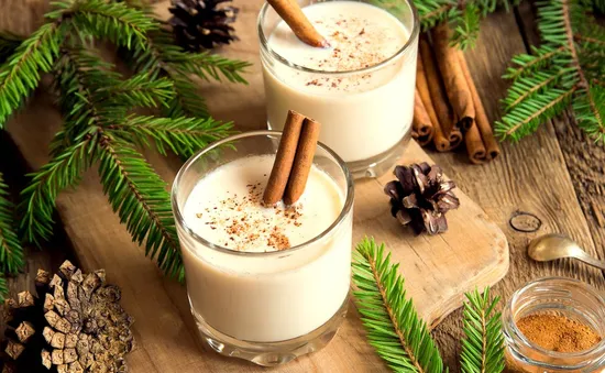 Thử làm cocktail trứng sữa cực đơn giản cho mùa Giáng sinh