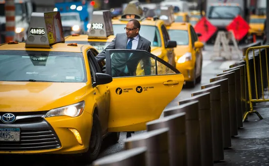 Đại dịch COVID-19 dần "hô biến" biểu tượng taxi vàng của thành phố New York