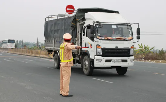 Hà Nội chấn chỉnh phương tiện không truyền dữ liệu giám sát hành trình