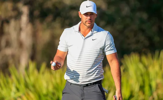 Brooks Koepka dẫn đầu sau vòng 2 giải golf Workday Championship