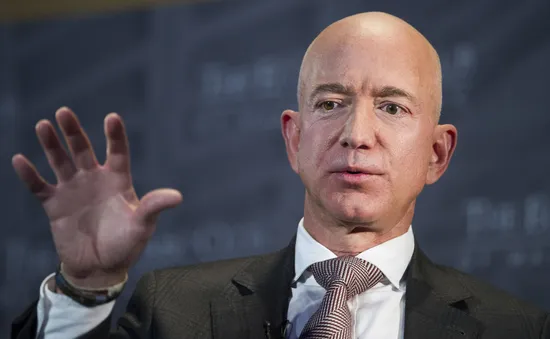 Jeff Bezos từ chức CEO tác động thế nào đến Amazon?