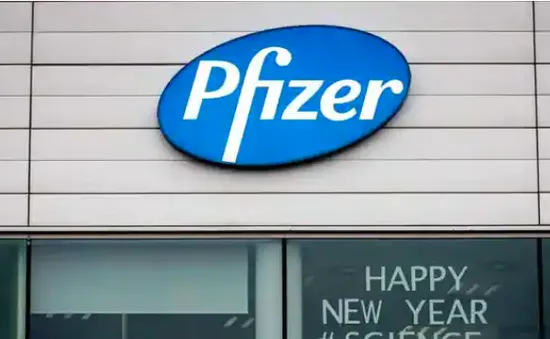 Pfizer bắt đầu thử nghiệm thuốc uống điều trị COVID-19