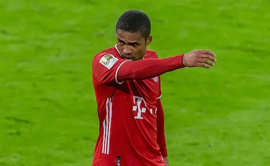 Bayern Munich ra quyết định về tương lai Douglas Costa