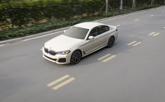 BMW 5 Series mới ra mắt tại Việt Nam