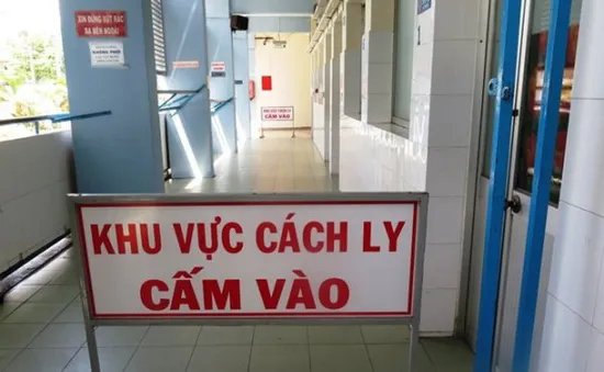 Khẩn: Tìm F1 liên quan đến chuyên gia người Trung Quốc mắc COVID-19 khi kết thúc cách ly về nước